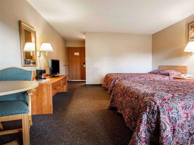 Rodeway Inn Beloit Kültér fotó