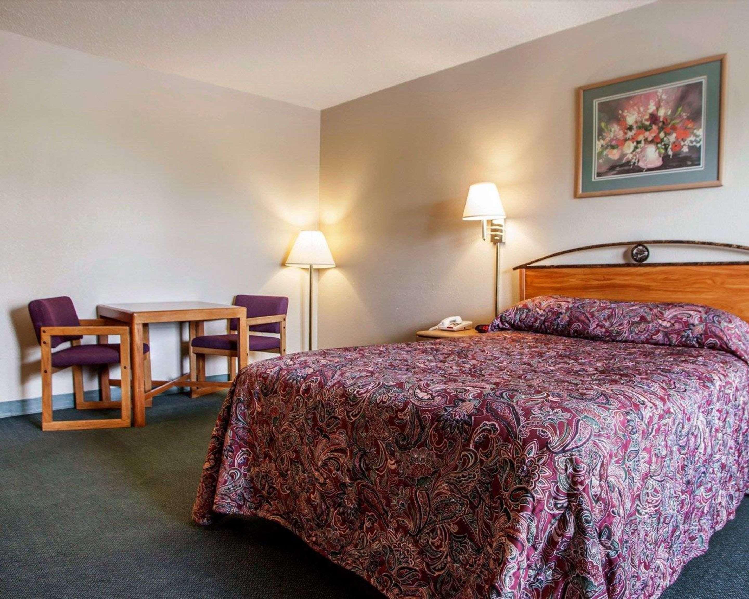 Rodeway Inn Beloit Kültér fotó