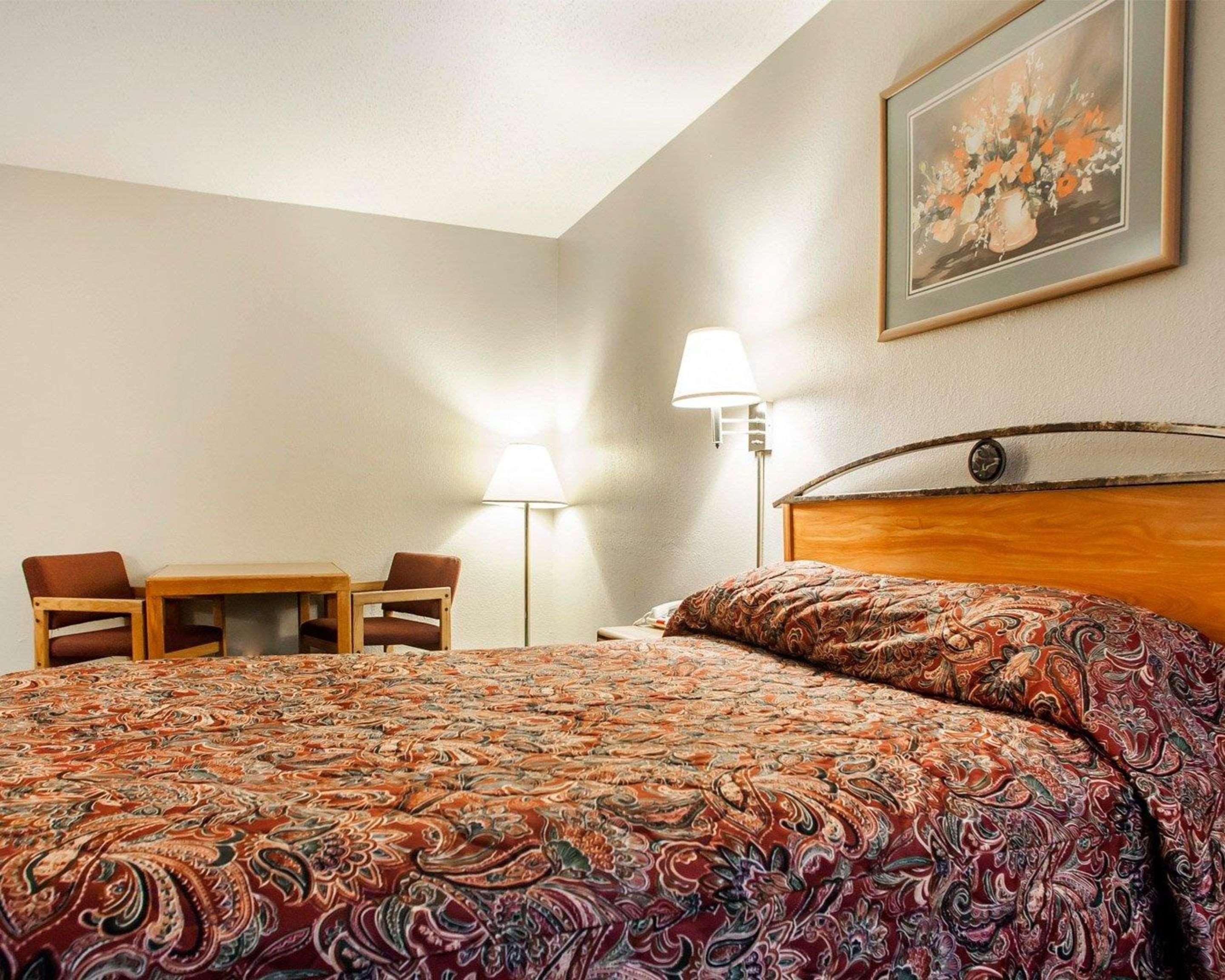 Rodeway Inn Beloit Kültér fotó