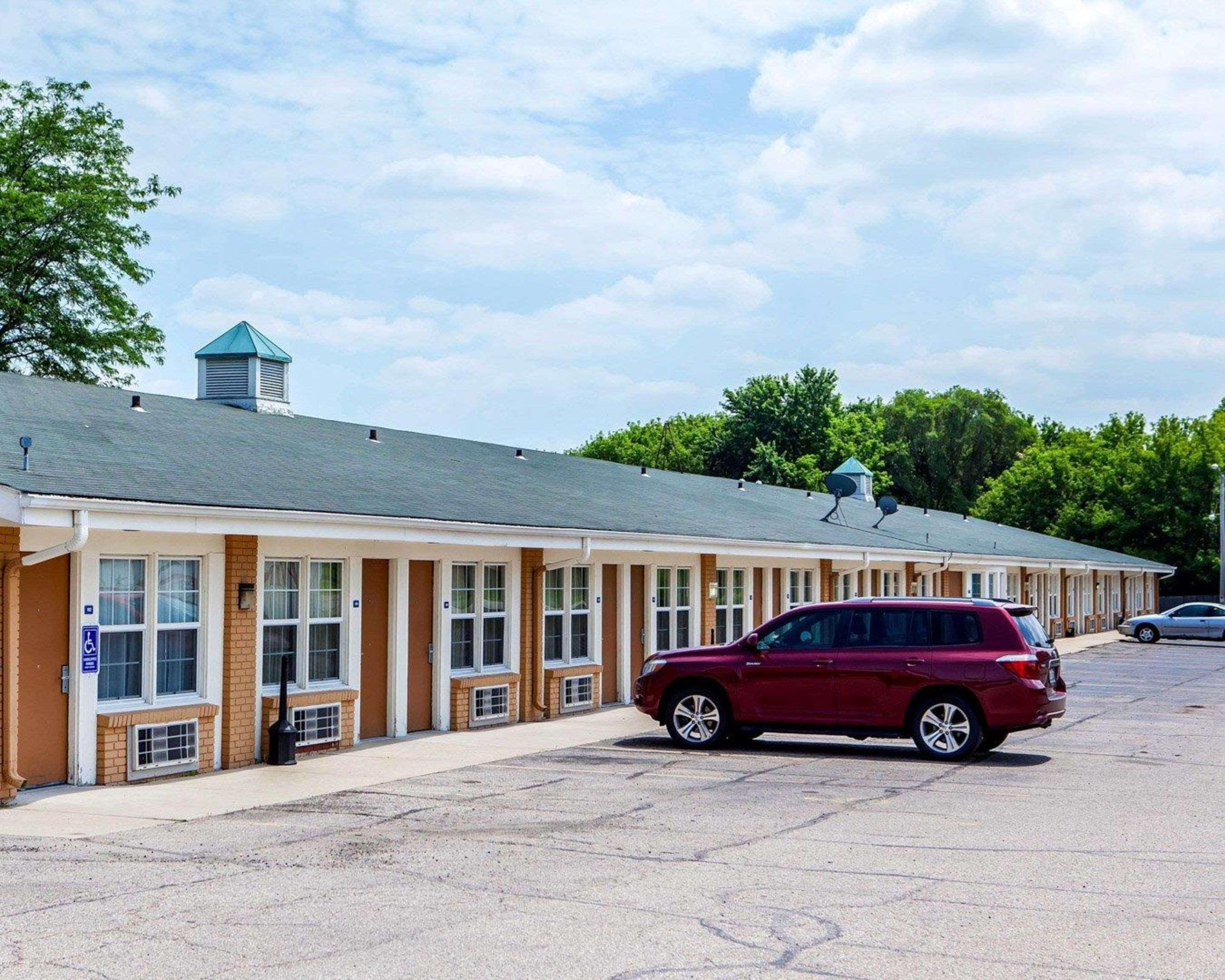 Rodeway Inn Beloit Kültér fotó